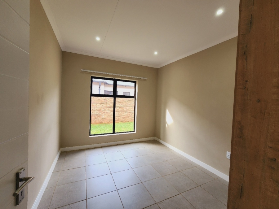 3 Bedroom Property for Sale in De Land Estate North West